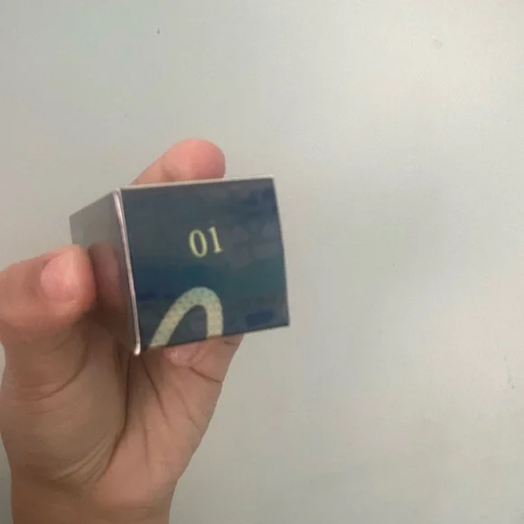 HOST PICK 🎉BNIB Snake Gem Velvet Lipstick 601 - Picture 7 of 7